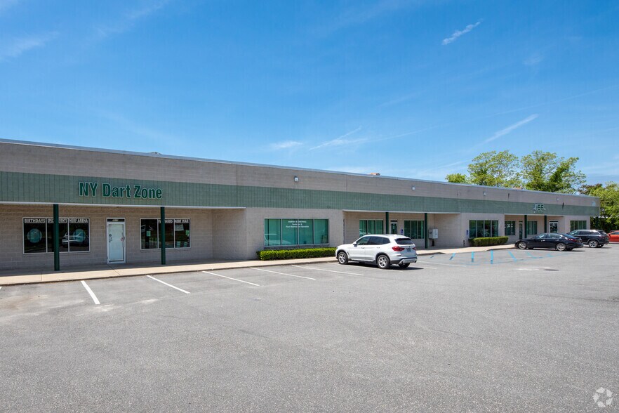 Primary Photo Of 5000-5014 Veterans Memorial Hwy, Holbrook Research And Development For Lease