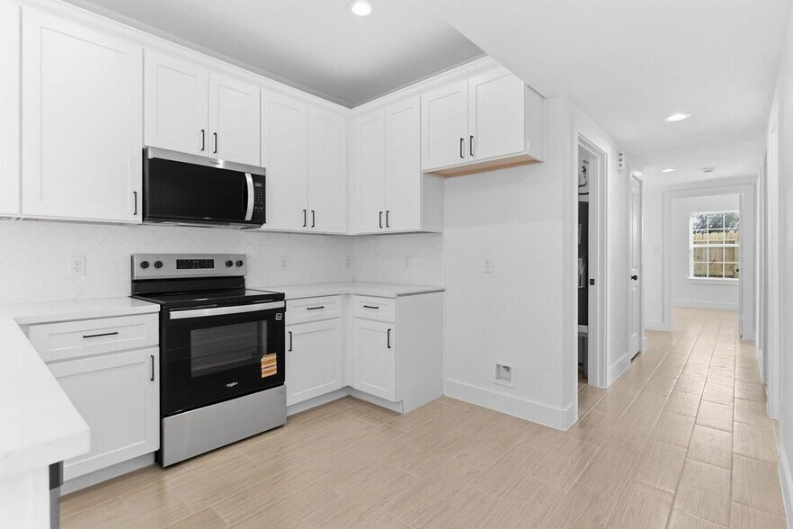 More Photos Of 428 Rhode Island st, Houston Apartments For Sale