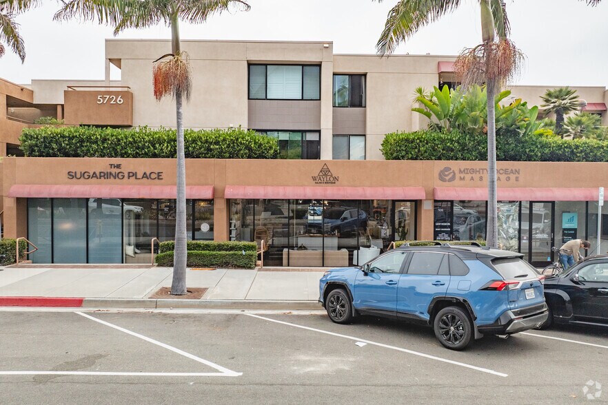 More Photos Of 5724-5726 La Jolla Blvd, La Jolla Apartments For Lease