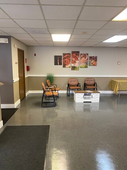 More Photos Of 59 Broadway, Taunton Office For Lease