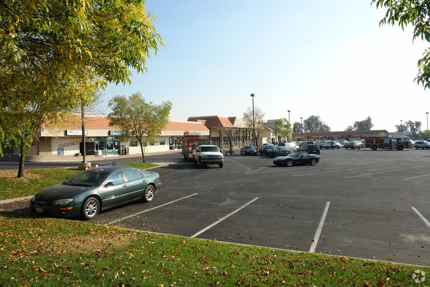 More Photos Of 2683-2693 Mount Vernon Ave, Bakersfield Unknown For Lease