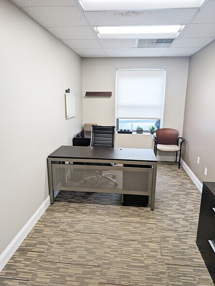 More Photos Of 4 Water St, Nashua Office For Lease