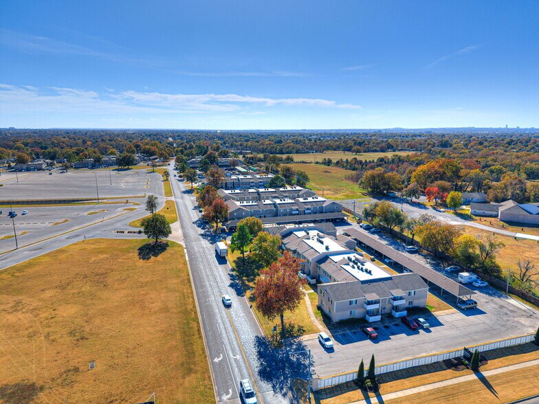 More Photos Of 2302 S 137th East Ave, Tulsa Apartments For Sale