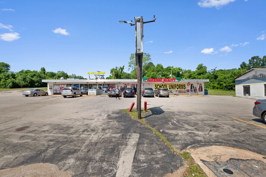 Primary Photo Of 9895-9897 Halls Ferry Rd, Saint Louis Freestanding For Sale