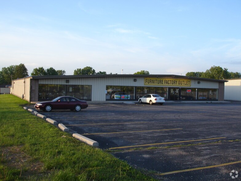 More Photos Of 2209 E Kearney St, Springfield Freestanding For Lease