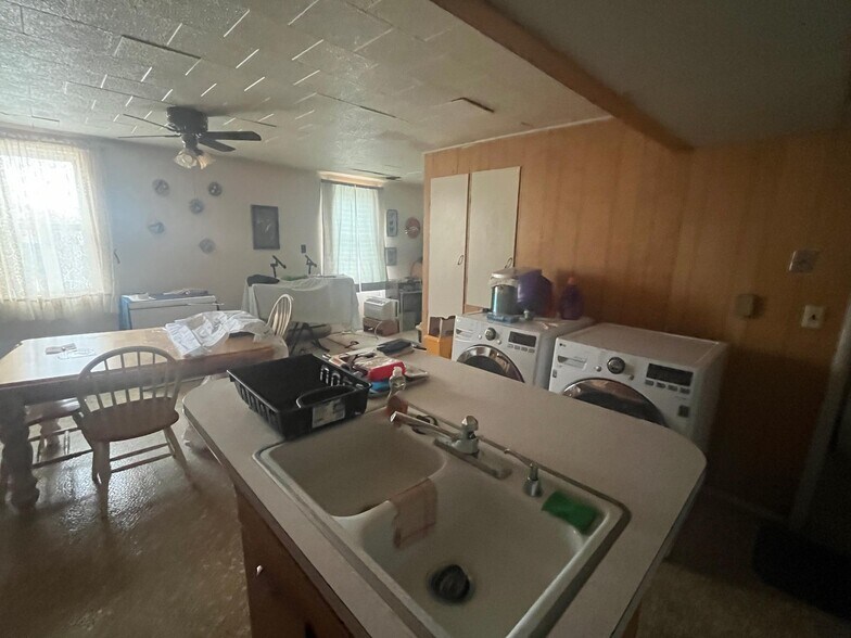 More Photos Of 407 N Main St, Valentine Loft Creative Space For Sale