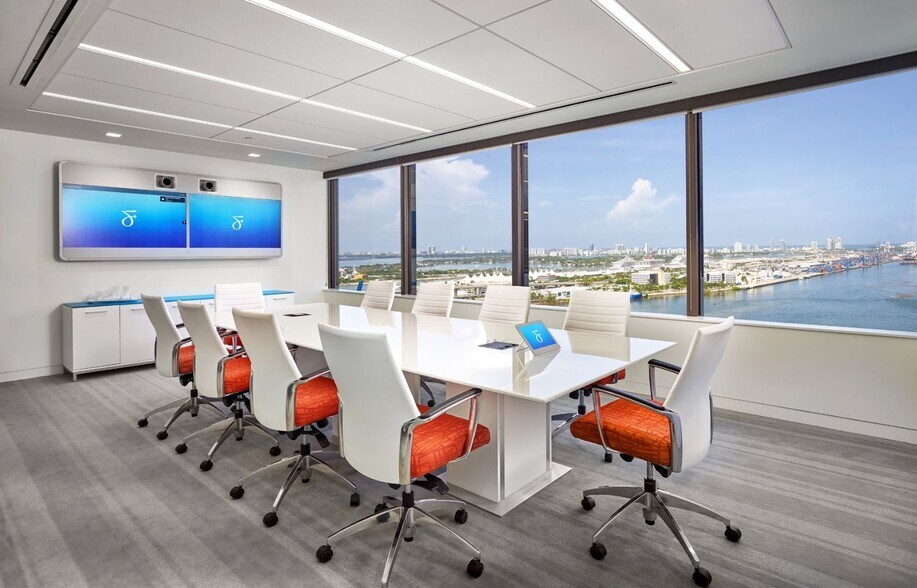 More Photos Of 2 S Biscayne Blvd, Miami Office Residential For Lease