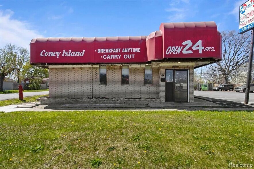 Primary Photo Of 7021 N Merriman Rd, Garden City Restaurant For Sale
