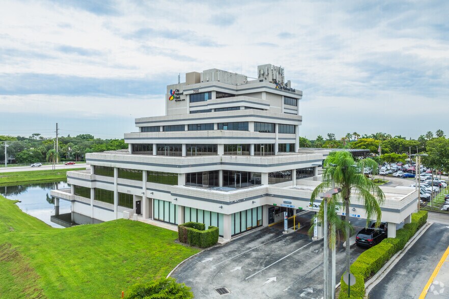 More Photos Of 7000 W Palmetto Park Rd, Boca Raton Office Residential For Lease