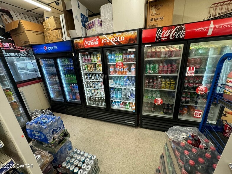 More Photos Of 2115 E Main St, Humboldt Convenience Store For Sale