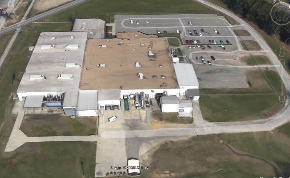 More Photos Of 504 N Ashe Ave, Dunn Warehouse For Lease