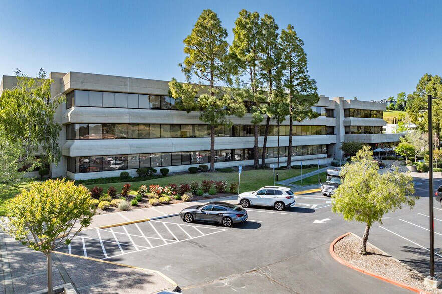 Primary Photo Of 100 Smith Ranch Rd, San Rafael Office For Lease