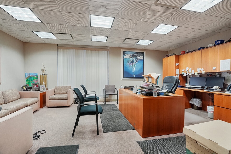 More Photos Of 8525 Clinton Rd, Brooklyn Warehouse For Sale