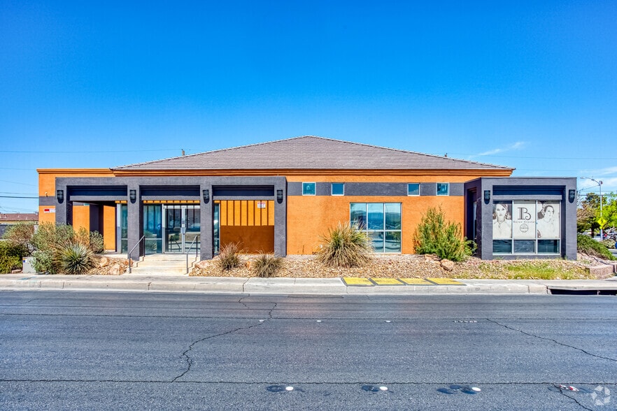 More Photos Of 4500 W Charleston Blvd, Las Vegas Freestanding For Sale