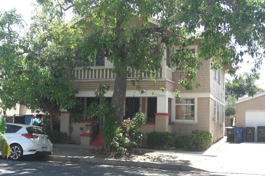 Primary Photo Of 3846 S Gramercy Pl, Los Angeles Apartments For Sale