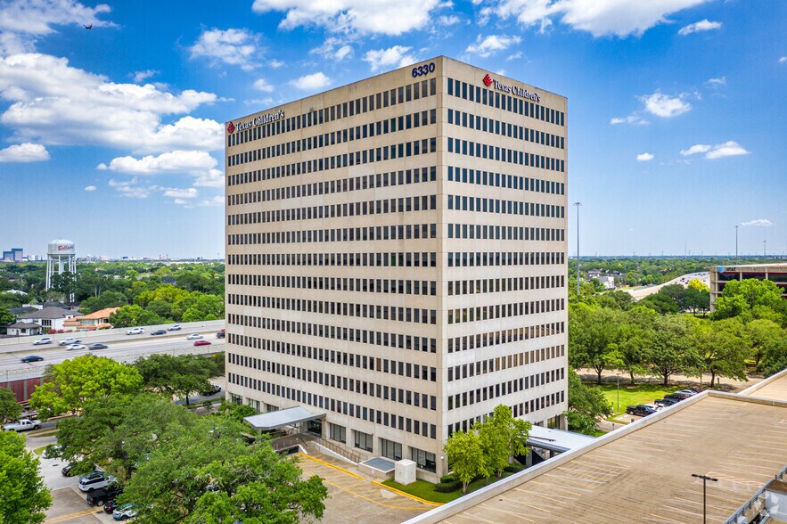More Photos Of 6330 West Loop S, Bellaire Office For Lease