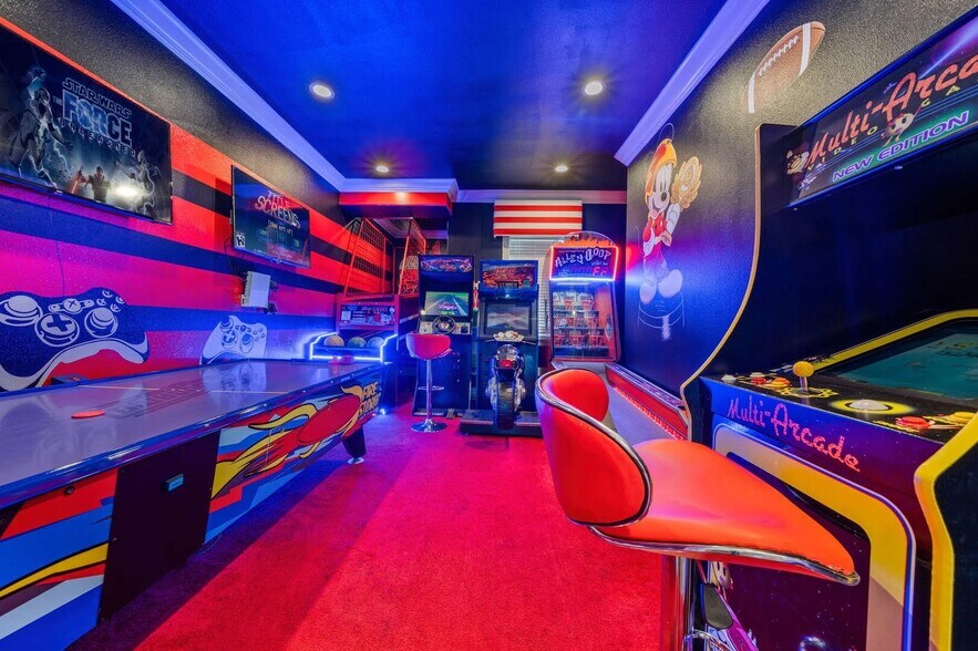 More Photos Of 521 Muirfield Loop, Reunion Specialty For Sale