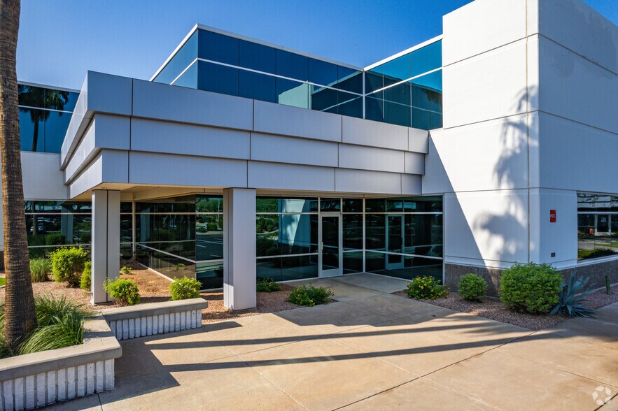 More Photos Of 14605 S 50th St, Phoenix Light Distribution For Lease