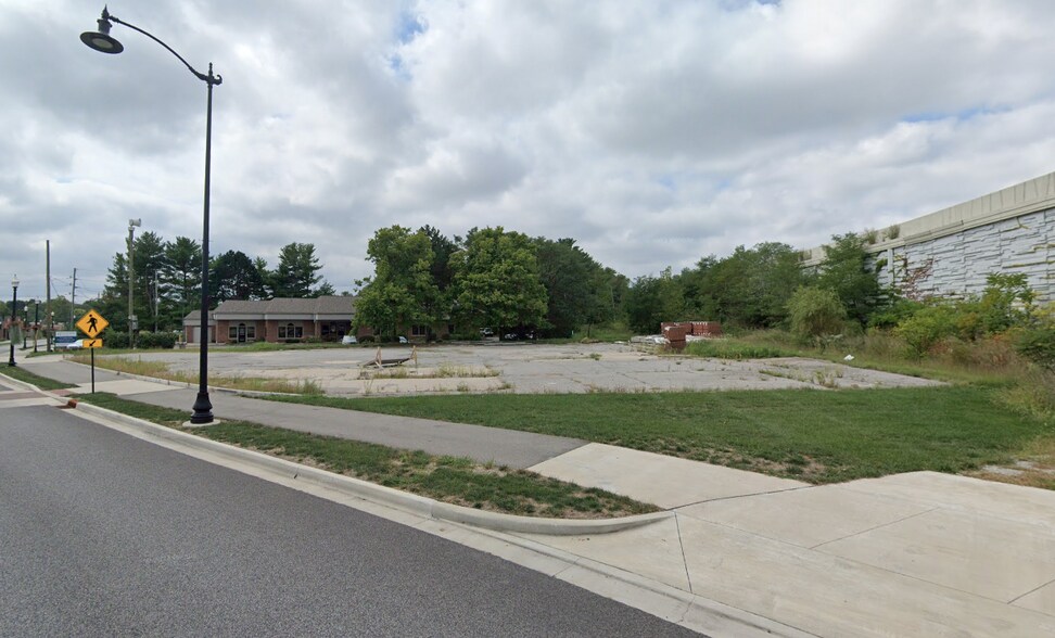 More Photos Of 1032 N Rangeline Rd, Carmel Land For Lease
