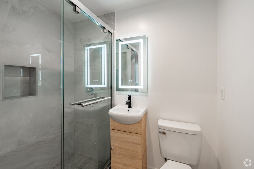 More Photos Of 1525 N Hobart Blvd, Los Angeles Apartments For Sale