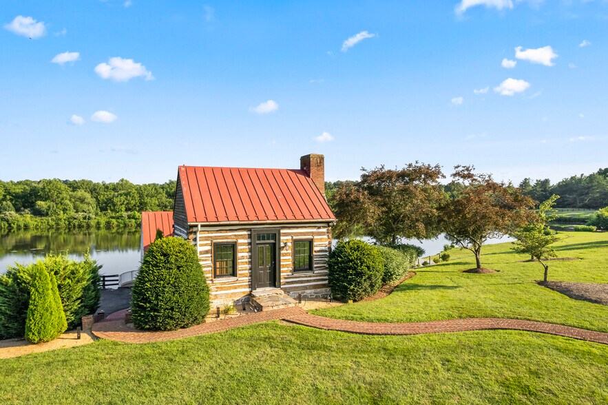 More Photos Of 15158 Berlin Tpke, Purcellville Lodge Meeting Hall For Sale