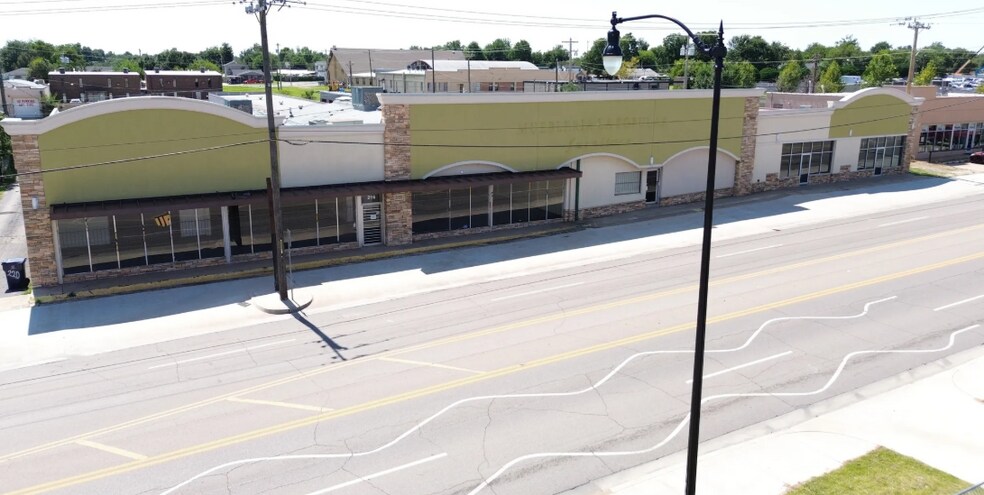More Photos Of 216-224 SW 29th St, Oklahoma City Storefront For Sale
