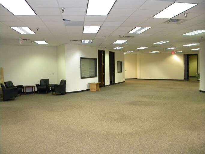 More Photos Of 17290 Preston Rd, Dallas Office For Lease