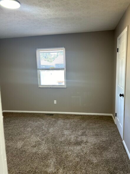 More Photos Of 3074 Howey Rd, Columbus Apartments For Sale