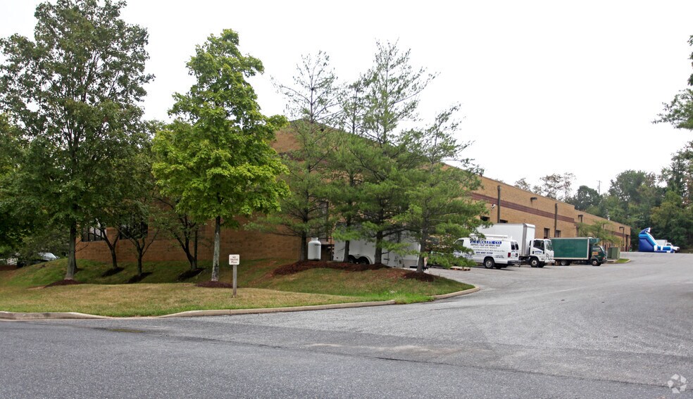 More Photos Of 8725 Bollman Pl, Savage Warehouse For Lease