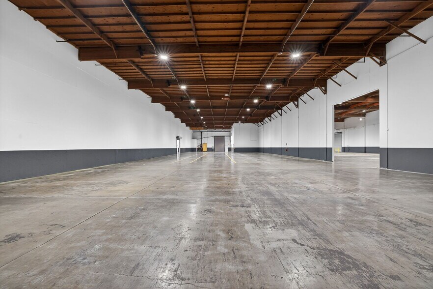 More Photos Of 8640-8670 23rd Ave, Sacramento Warehouse For Sale