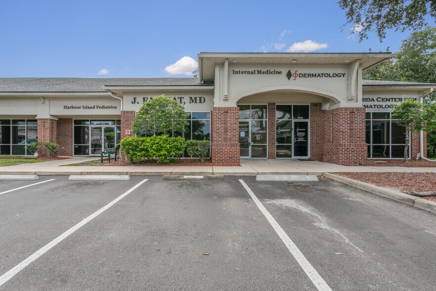 Primary Photo Of 1301 Plantation Island Dr, Saint Augustine Medical For Sale