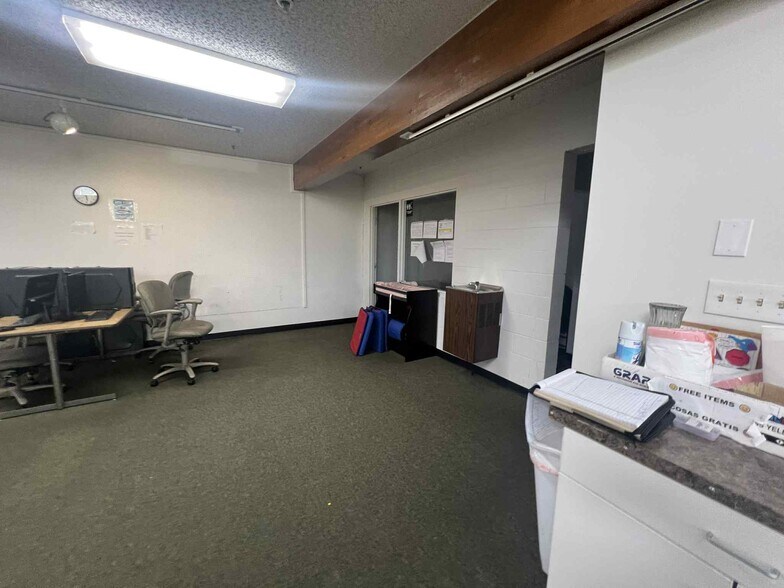 More Photos Of 256 24th St, Ogden Freestanding For Lease