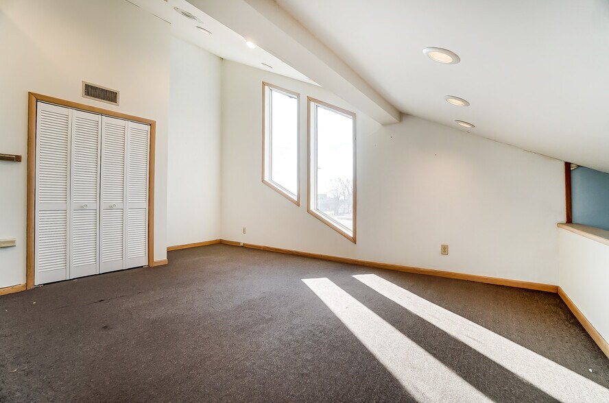 More Photos Of 6750 Brandt Pike, Huber Heights Medical For Sale