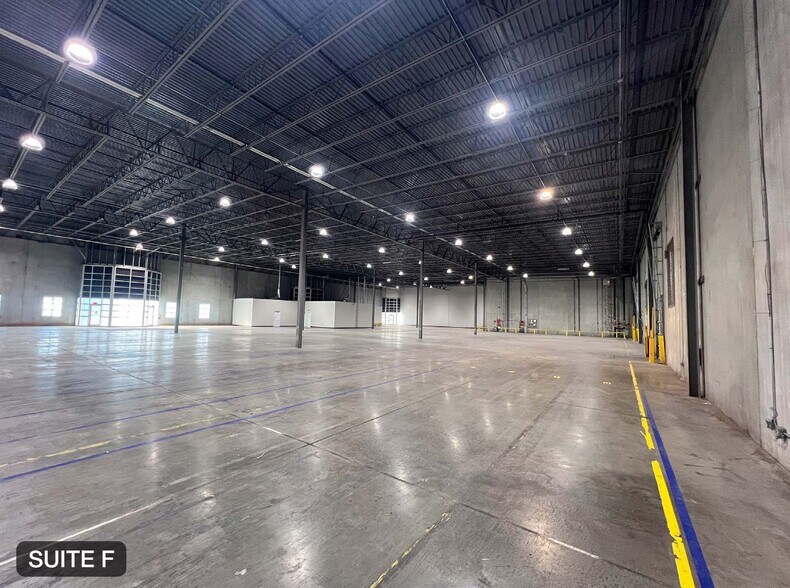 More Photos Of 140 Congress Blvd, Duncan Service For Lease
