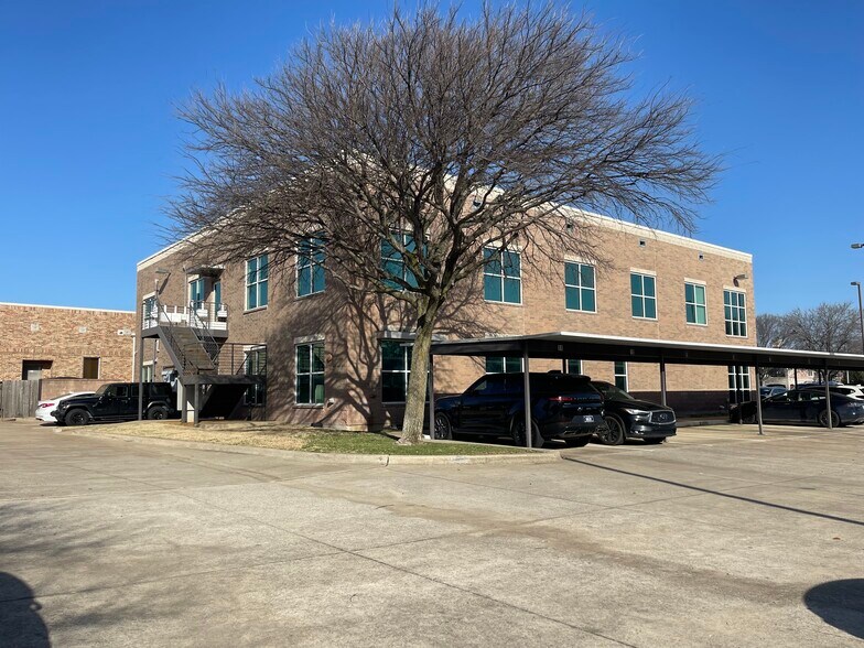 More Photos Of 5940 W Parker Rd, Plano Office For Sale