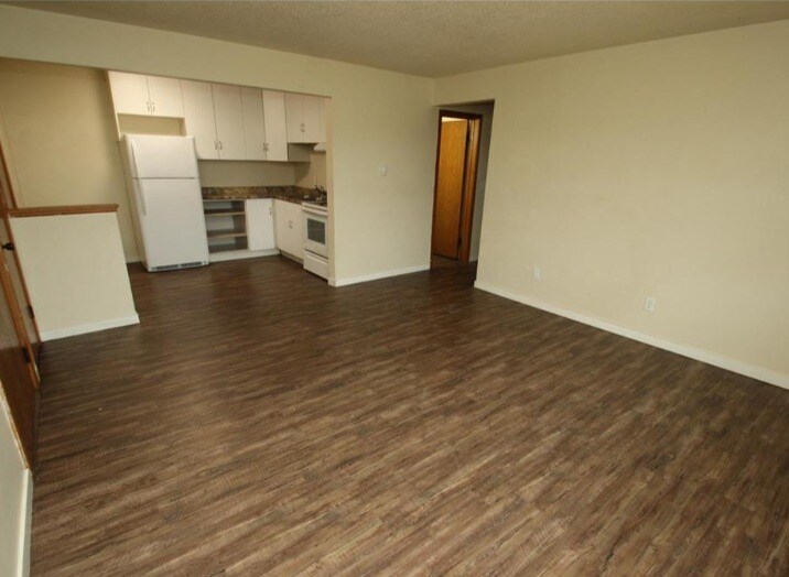 More Photos Of 314 County Rd 8, Rockville Apartments For Sale