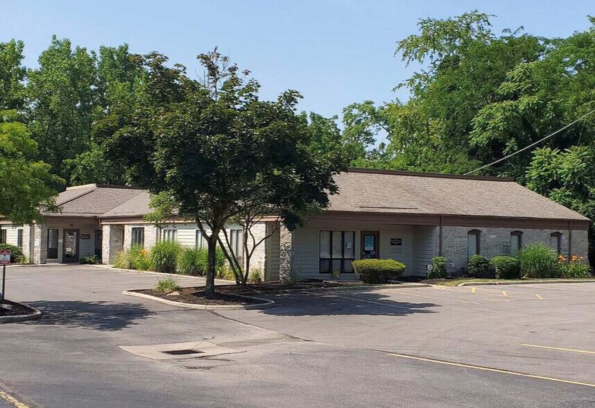 Primary Photo Of 2061-2067 Stringtown Rd, Grove City Medical For Lease