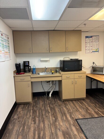 More Photos Of 701 E South St, Orlando Office For Sale