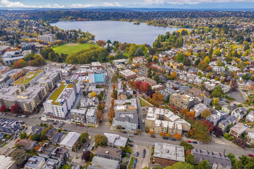 More Photos Of 7301 5th Ave NE, Seattle Office For Sale