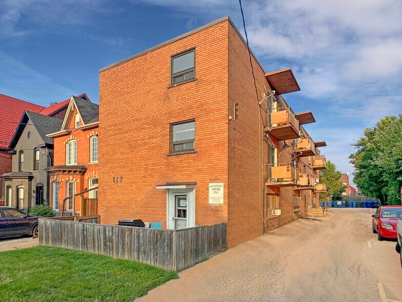 More Photos Of 122 Victoria Ave N, Hamilton Apartments For Sale