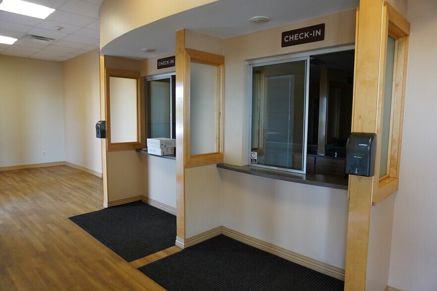 More Photos Of 11416 N 56th St, Tampa Medical For Lease