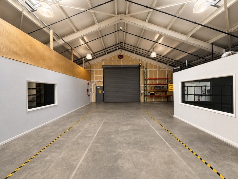 More Photos Of 593 Quarry Rd, San Carlos Warehouse For Lease