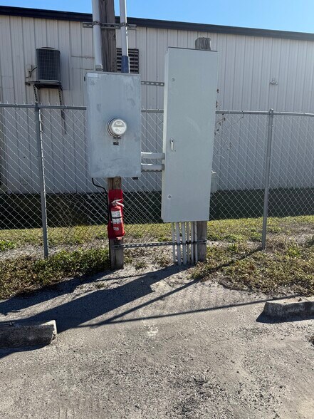 More Photos Of 4018 11th Avenue, Tampa Land For Lease