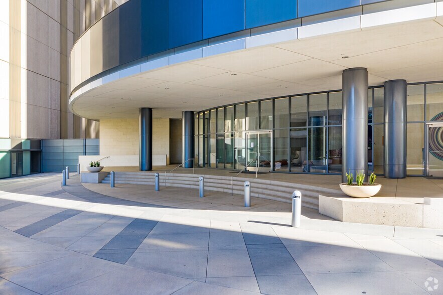 More Photos Of 1840 Century Park E, Los Angeles Office For Lease