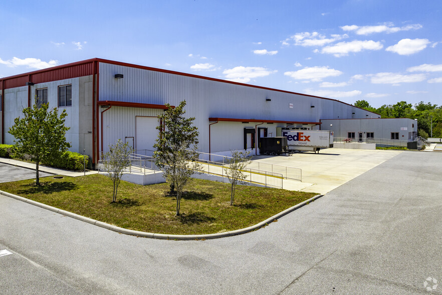 Primary Photo Of 7980 Grissom Pkwy, Titusville Manufacturing For Lease