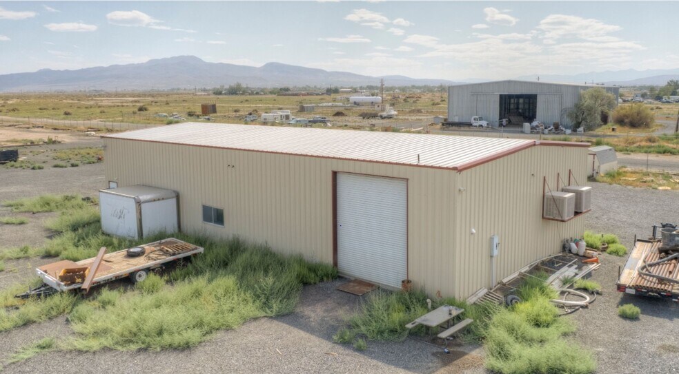 More Photos Of 1810 Lake St, Silver Springs Warehouse For Lease