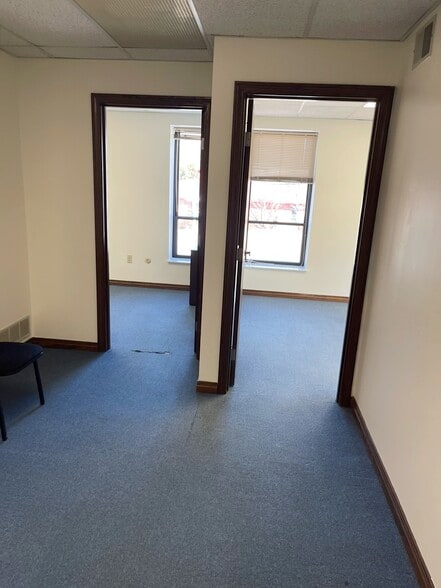 More Photos Of 600 Commerce Dr, Coraopolis Office Residential For Sale