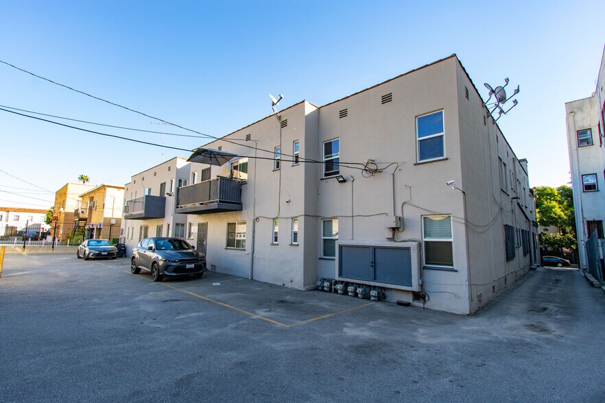 More Photos Of , Los Angeles Multifamily For Sale