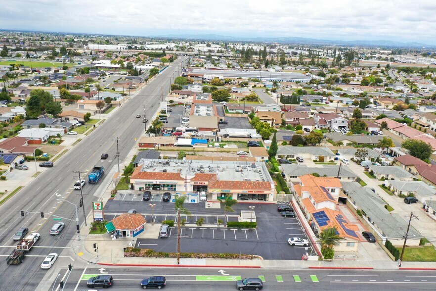 More Photos Of 13450-13472 Goldenwest St, Westminster Convenience Store For Sale
