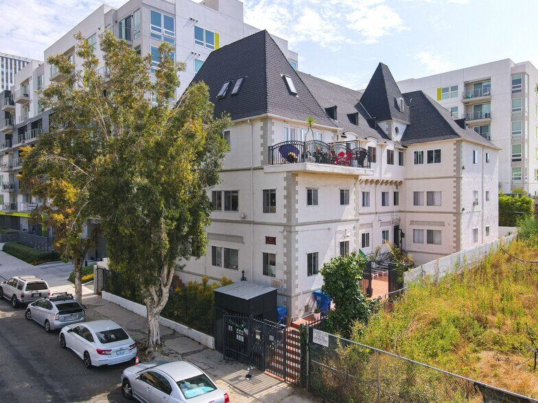 More Photos Of 722 S Manhattan Pl, Los Angeles Apartments For Sale
